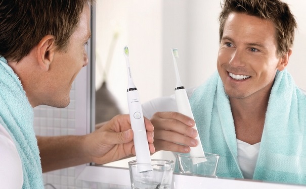 电动牙刷如何选购-冷眸生活