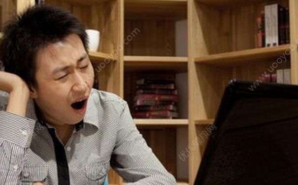 熬夜口臭是什么原因-冷眸生活