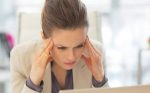如何按摩去眼袋?去除眼袋的按摩方法-冷眸生活